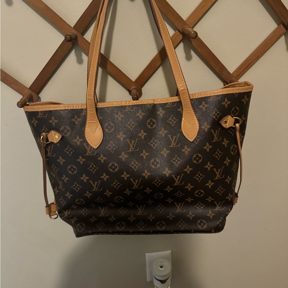 Louis Vuitton Brown Monogram Tote Bag - Picture 2 of 7
